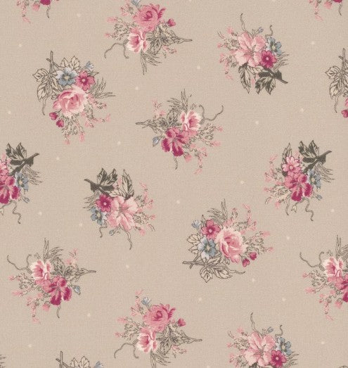 Meadow Blush Tan Small Bouquet
